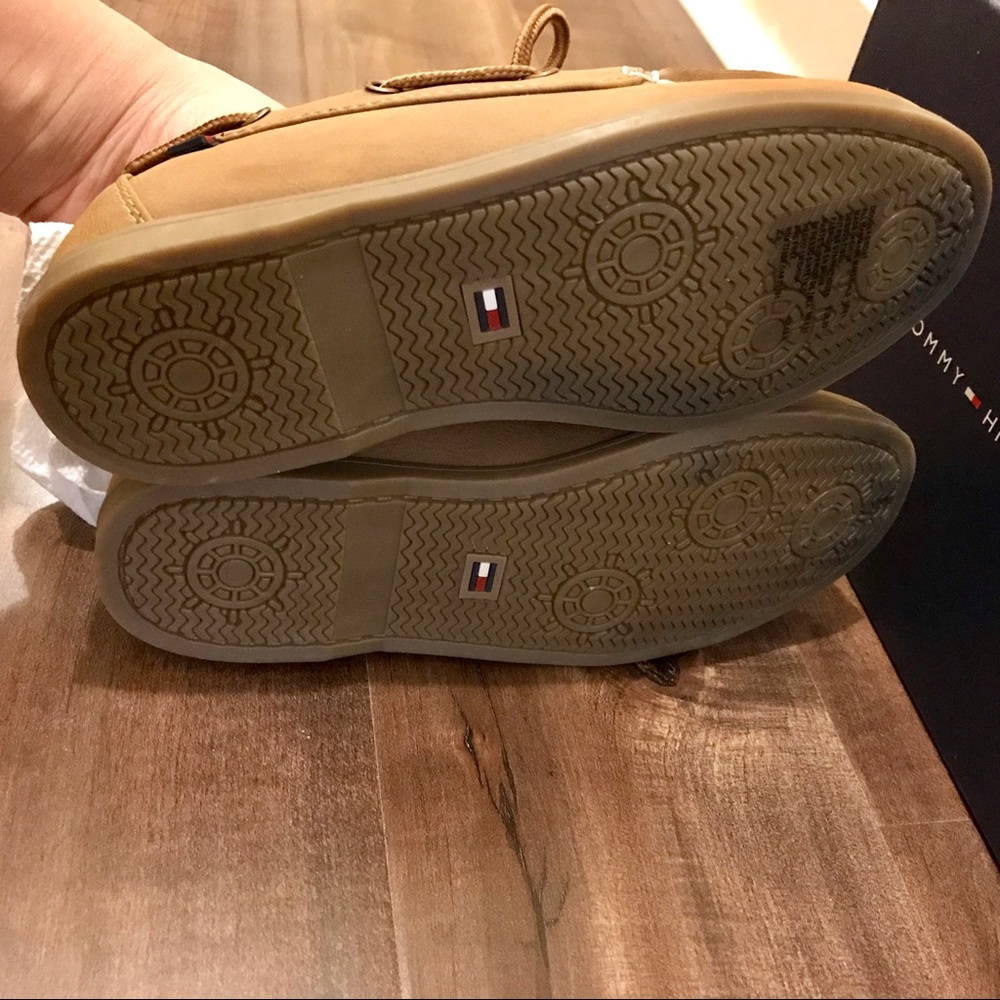 Brand New Tommy Hilfiger Boys Shoes - Picture 4 of 4